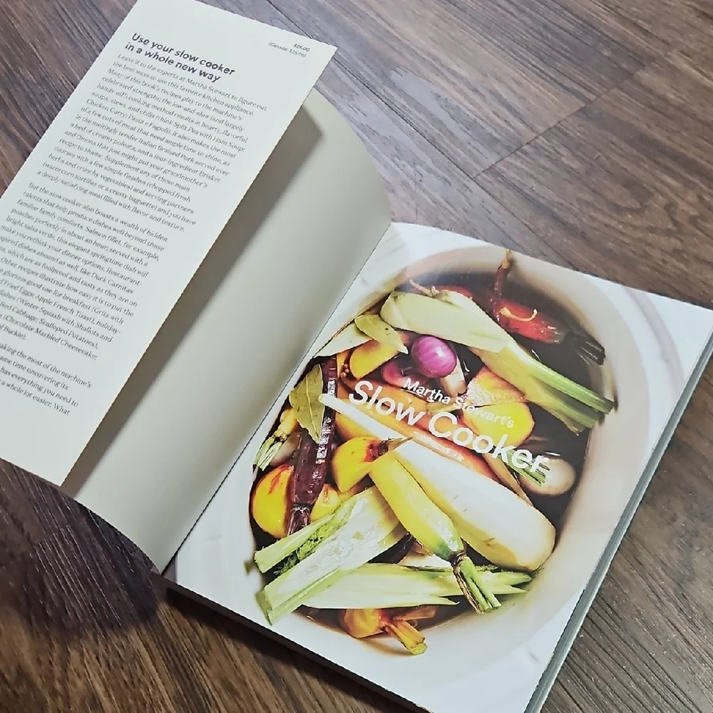 5/$15 Martha Stewart's Slow Cooker Cookbook